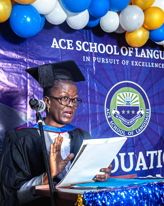 founder La fundadora: Nana Kegya Appiah-Adu (Sra.)